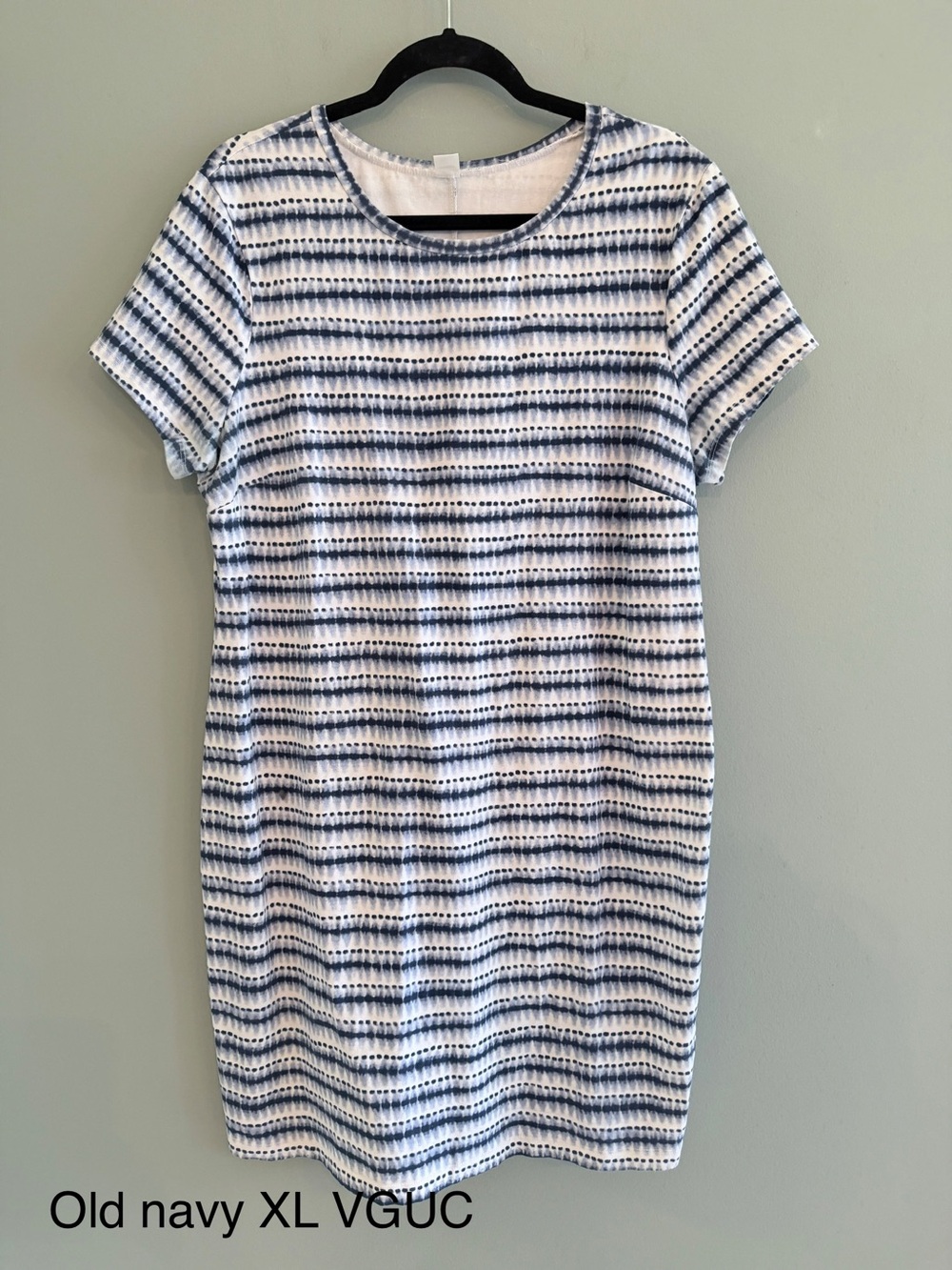 Old Navy White and Blue Striped Short Sleeve Shift Dress